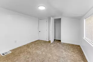 1054 Dickinson St SE, Grand Rapids, MI 49507 - Photo 18
