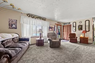 1775 Monroe Beach, Battle Creek, MI 49014 - Photo 6