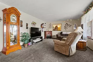 1775 Monroe Beach, Battle Creek, MI 49014 - Photo 4