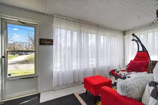 610 Chester St, Jackson, MI 49203 - Photo 6