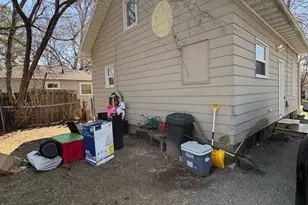 210 Dunlap St, Lansing, MI 48910 - Photo 2