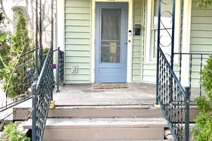 447 Emerald Ave NE, Grand Rapids, MI 49503 - Photo 2