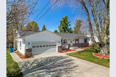 217 Southwoods Avenue, Fremont, MI 49412 - Photo 1