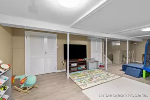 4062 Oriole Ave SW, Wyoming, MI 49509 - Photo 24