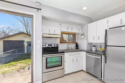 4062 Oriole Avenue SW, Wyoming, MI 49509 - Photo 14