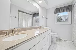 2211 Ridgewood Ave SE, Grand Rapids, MI 49546 - Photo 16