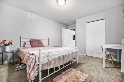 1015 Point Way, Lawton, MI 49065 - Photo 10