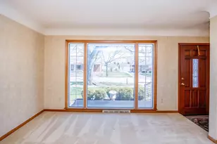 3230 Maxwell St, Trenton, MI 48183 - Photo 10