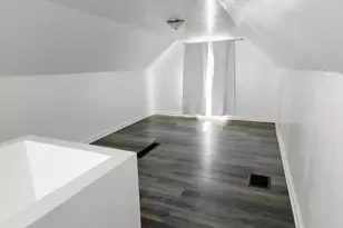 8845 Faust Ave, Detroit, MI 48228 - Photo 16