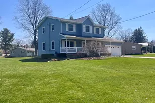 146 Squaw Creek Rd, Marshall, MI 49068 - Photo 2