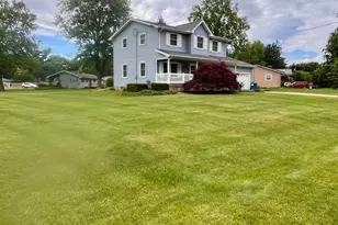 146 Squaw Creek Rd, Marshall, MI 49068 - Photo 2