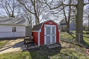 736 Lincoln Ave, Holland, MI 49423 - Photo 18