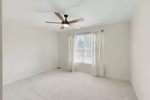 2074 Stonebridge Dr N, Ann Arbor, MI 48108 - Photo 56