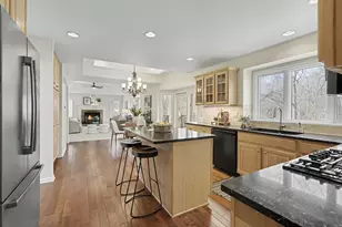 2074 Stonebridge Dr N, Ann Arbor, MI 48108 - Photo 26