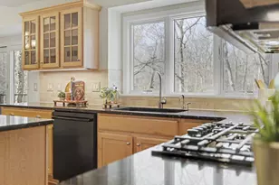 2074 Stonebridge Dr N, Ann Arbor, MI 48108 - Photo 30