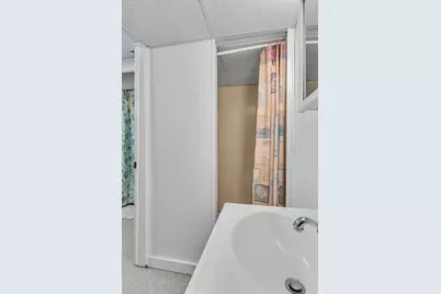 39345 Surrey Heights Court, Westland, MI 48186 - Photo 30