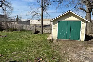 203 W 9th St, Holland, MI 49423 - Photo 18