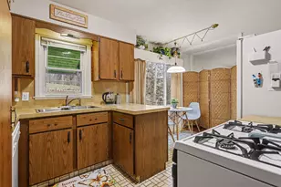 3118 Broadway Ave, Kalamazoo, MI 49008 - Photo 6