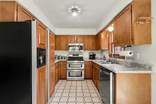 974 E 98th St, Grant, MI 49327 - Photo 8