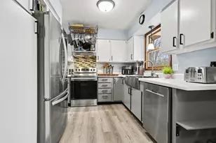 2315 Prosperity Dr, Portage, MI 49002 - Photo 6