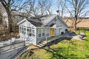 67354 Oil City Rd, Edwardsburg, MI 49112 - Photo 2