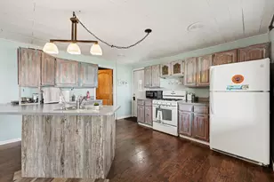 8945 Mott Dr, Jackson, MI 49201 - Photo 14