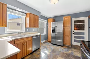 6733 Amberly St, Portage, MI 49024 - Photo 10