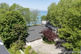 6129 Lakeshore Ave, West Olive, MI 49460 - Photo 2