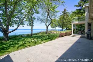 6129 Lakeshore Ave, West Olive, MI 49460 - Photo 68