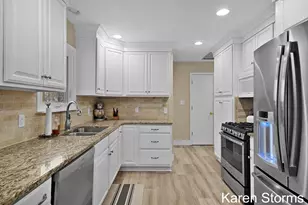 7362 Windgate Dr, Jenison, MI 49428 - Photo 8