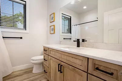 318 Edgell Street, South Haven, MI 49090 - Photo 12