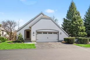 448 Enclave Ct SE, Grand Rapids, MI 49546 - Photo 2