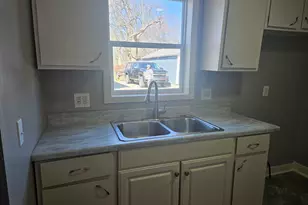 828 Division St, Adrian, MI 49221 - Photo 6