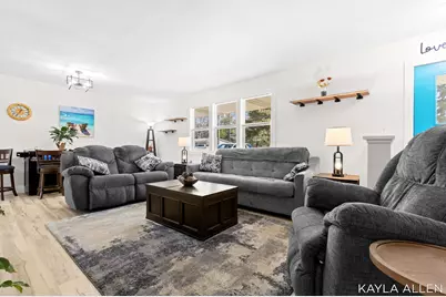 127 Maple Bluff Avenue, Prudenville, MI 48651 - Photo 6