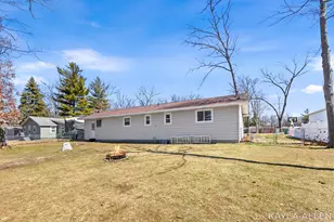 127 Maple Bluff Ave, Prudenville, MI 48651 - Photo 24