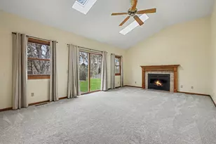 8905 Lori Ct, Portage, MI 49024 - Photo 4