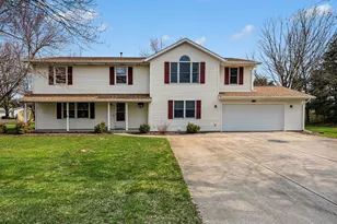 8905 Lori Ct, Portage, MI 49024 - Photo 2