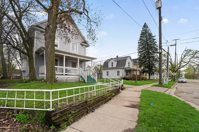 111 W Barnes Avenue, Lansing, MI 48910 - Photo 2