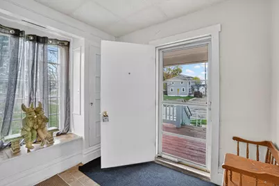 111 W Barnes Avenue, Lansing, MI 48910 - Photo 8