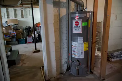 111 W Barnes Avenue, Lansing, MI 48910 - Photo 18