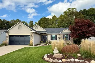 7108 Captiva Dr, Lansing, MI 48917 - Photo 1