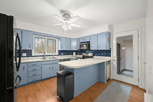 703 Comings Ave, Saint Joseph, MI 49085 - Photo 12