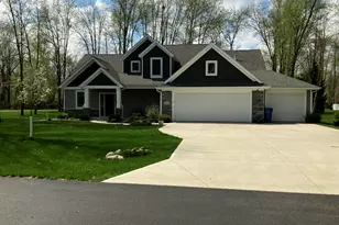 651 Woodchuck Dr, Coldwater, MI 49036 - Photo 4