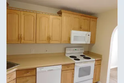 32005 W 12 Mile Road #206, Farmington Hills, MI 48334 - Photo 6