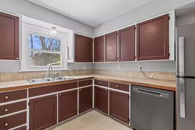 2418 4 Mile Road NW, Grand Rapids, MI 49544 - Photo 18