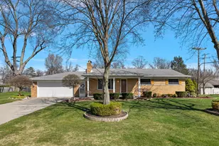 52742 Pappy Ln, Shelby Twp, MI 48316 - Photo 2