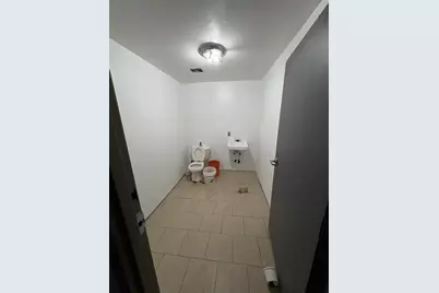 2203 E McNichols Road, Hamtramck, MI 48212 - Photo 16