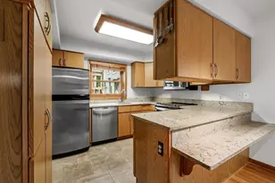 651 N 5th Ave, Ann Arbor, MI 48104 - Photo 8