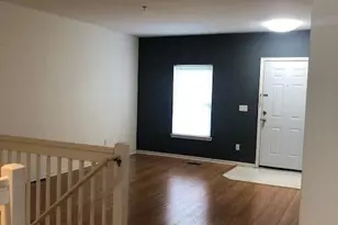 1021 Maiden Ln, Ann Arbor, MI 48105 - Photo 4