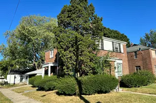 8873 Rutherford St, Detroit, MI 48228 - Photo 2